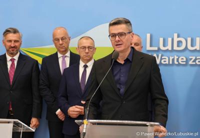 Uczestnicy konferencji prasowej w sprawie Centrów Integracji Cudzoziemców w Gorzowie Wlkp. i w Zielonej Górze.