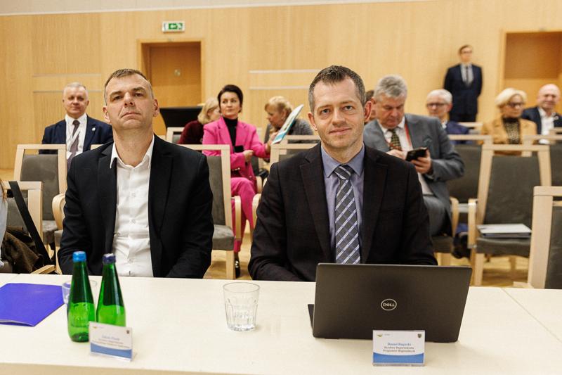 Uczestnicy kwietniowej sesji Sejmiku Województwa Lubuskiego w Zielonej Górze