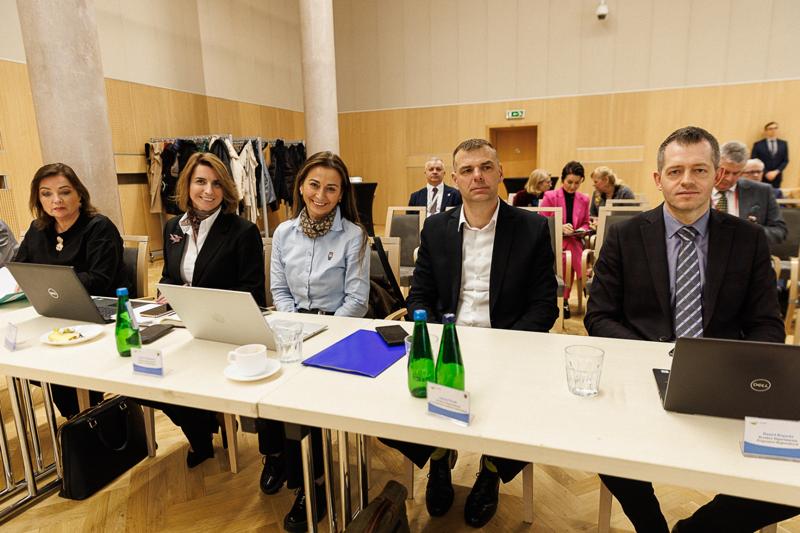 Uczestnicy kwietniowej sesji Sejmiku Województwa Lubuskiego w Zielonej Górze