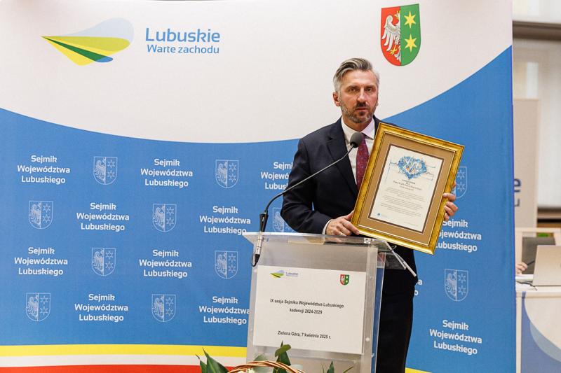Uczestnicy kwietniowej sesji Sejmiku Województwa Lubuskiego w Zielonej Górze