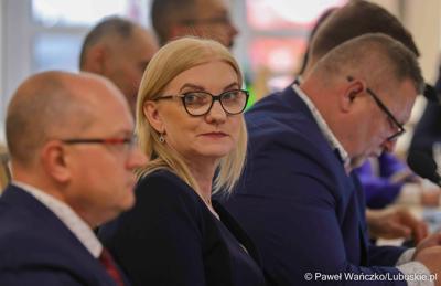 Uczestnicy kwietniowej sesji Sejmiku Województwa Lubuskiego w Zielonej Górze 