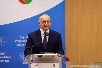 Uczestnicy kwietniowej sesji Sejmiku Województwa Lubuskiego w Zielonej Górze 
