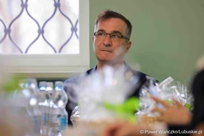 Uczestnicy obrad Lubuskiej Rady Doradczej ds. Rozwoju Regionu w zrewitalizowanym Barokowym Dworze w Zielonej Górze-Ochli. Spotkanie zorganizowano z inicjatywy marszałka Marcina Jabłońskiego 
