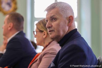 Uczestnicy obrad Lubuskiej Rady Doradczej ds. Rozwoju Regionu w zrewitalizowanym Barokowym Dworze w Zielonej Górze-Ochli. Spotkanie zorganizowano z inicjatywy marszałka Marcina Jabłońskiego 