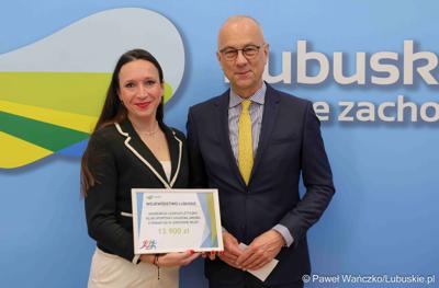 Uczestnicy konferencji prasowej związanej z rozstrzygnięciem przez Zarząd Województwa Lubuskiego otwartego konkursu ofert na wsparcie realizacji zadań publicznych w obszarze kultury fizycznej