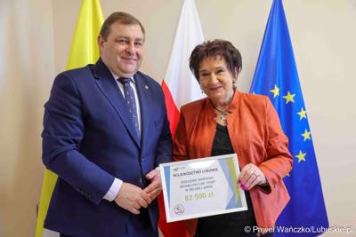 Uczestnicy konferencji prasowej związanej z rozstrzygnięciem przez Zarząd Województwa Lubuskiego otwartego konkursu ofert na wsparcie realizacji zadań publicznych w obszarze kultury fizycznej