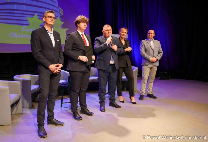 Uczestnicy konferencji "Europa okiem młodych" w zielonogórskim RCAK-u