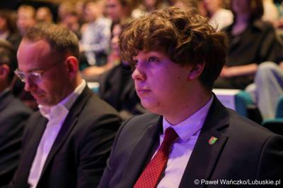 Uczestnicy konferencji "Europa okiem młodych" w zielonogórskim RCAK-u
