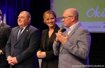 Uczestnicy konferencji "Europa okiem młodych" w zielonogórskim RCAK-u
