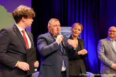 Uczestnicy konferencji "Europa okiem młodych" w zielonogórskim RCAK-u
