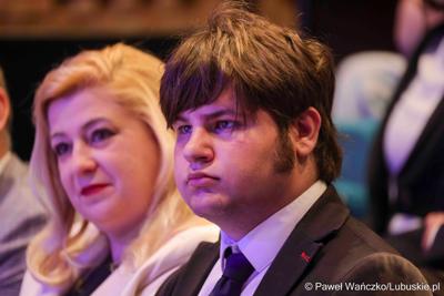 Uczestnicy konferencji "Europa okiem młodych" w zielonogórskim RCAK-u