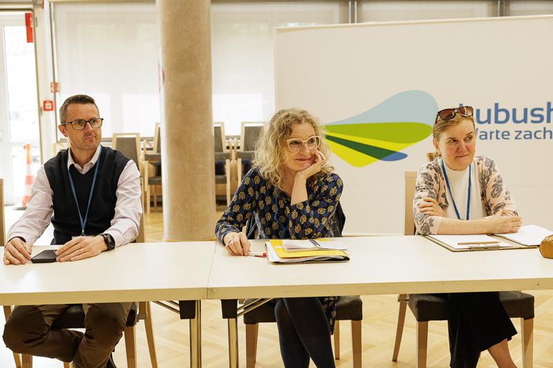Zespoły zajęły się projektem komunikatu z okazji 25-lecia oświadczenia o współpracy Lubuskiego i Brandenburgii. 12 czerwca 2025 r. w Poczdamie podpiszą go marszałek województwa lubuskiego Marcin Jabłoński i premier Brandenburgii Dietmar Woidke.