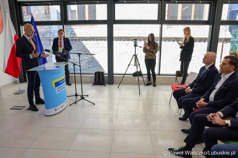 5 maja 2025 r. w Dobiegniewie podpisano porozumienie z samorządami tworzącymi Partnerstwo Północ Województwa Lubuskiego Zawsze Razem