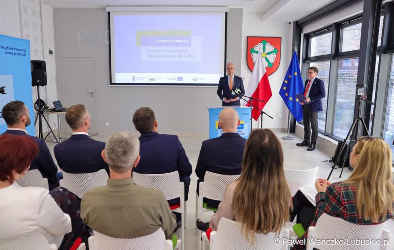 5 maja 2025 r. w Dobiegniewie podpisano porozumienie z samorządami tworzącymi Partnerstwo Północ Województwa Lubuskiego Zawsze Razem
