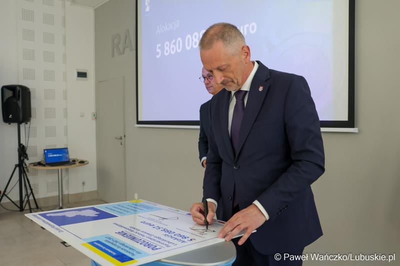 5 maja 2025 r. w Dobiegniewie podpisano porozumienie z samorządami tworzącymi Partnerstwo Północ Województwa Lubuskiego Zawsze Razem