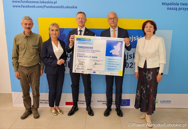 5 maja 2025 r. w Dobiegniewie podpisano porozumienie z samorządami tworzącymi Partnerstwo Północ Województwa Lubuskiego Zawsze Razem