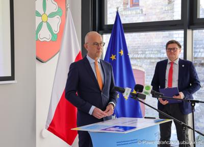 5 maja 2025 r. w Dobiegniewie podpisano porozumienie z samorządami tworzącymi Partnerstwo Północ Województwa Lubuskiego Zawsze Razem