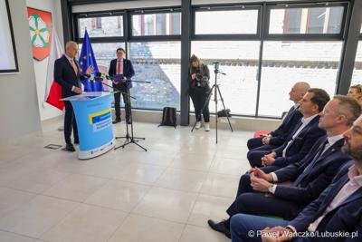 5 maja 2025 r. w Dobiegniewie podpisano porozumienie z samorządami tworzącymi Partnerstwo Północ Województwa Lubuskiego Zawsze Razem