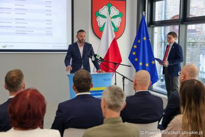 5 maja 2025 r. w Dobiegniewie podpisano porozumienie z samorządami tworzącymi Partnerstwo Północ Województwa Lubuskiego Zawsze Razem