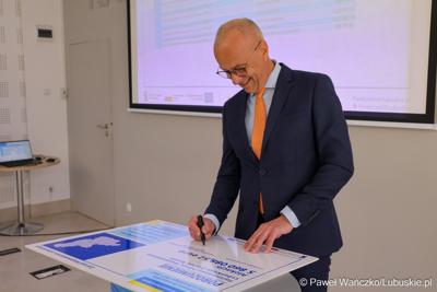 5 maja 2025 r. w Dobiegniewie podpisano porozumienie z samorządami tworzącymi Partnerstwo Północ Województwa Lubuskiego Zawsze Razem