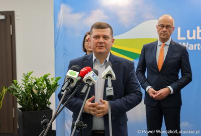 Uczestnicy konferencji prasowej zapowiadającej Święto Województwa Lubuskiego w Gorzowie Wlkp.