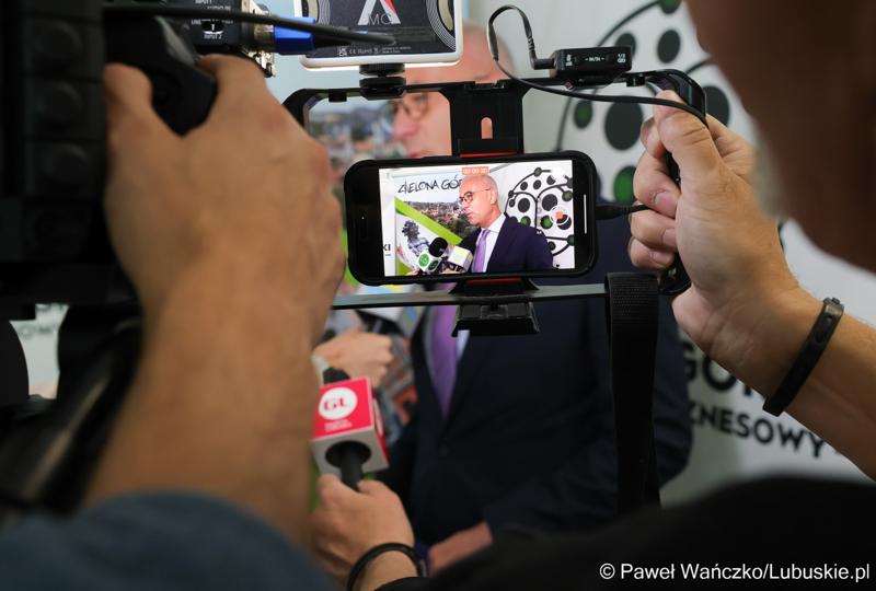 6 maja 2025 r. w Parku Technologii Kosmicznych w Zielonej Górze-Nowym Kisielinie został powołany do życia Zielonogórski Integrator Biznesowy – platforma współpracy między miastem a przedsiębiorcami i środowiskiem naukowym.