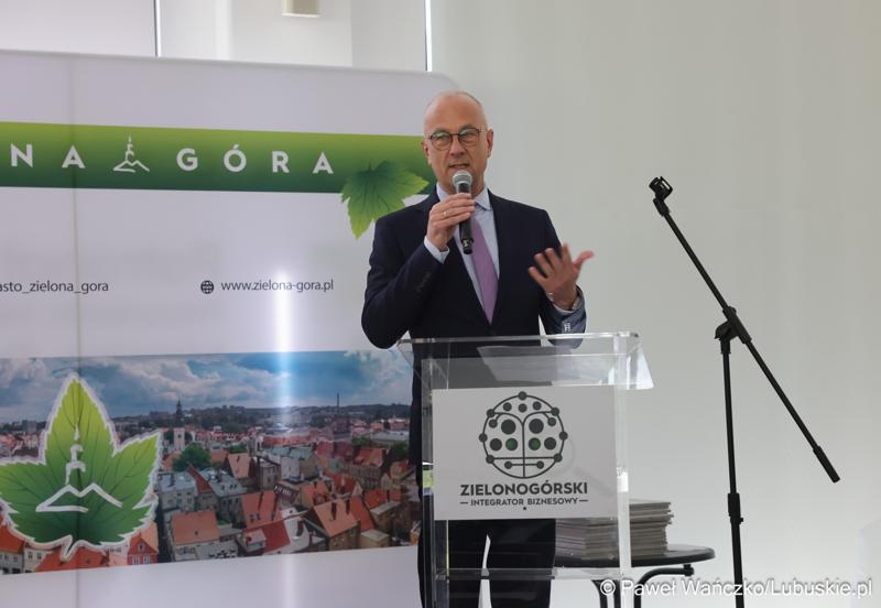 6 maja 2025 r. w Parku Technologii Kosmicznych w Zielonej Górze-Nowym Kisielinie został powołany do życia Zielonogórski Integrator Biznesowy – platforma współpracy między miastem a przedsiębiorcami i środowiskiem naukowym.