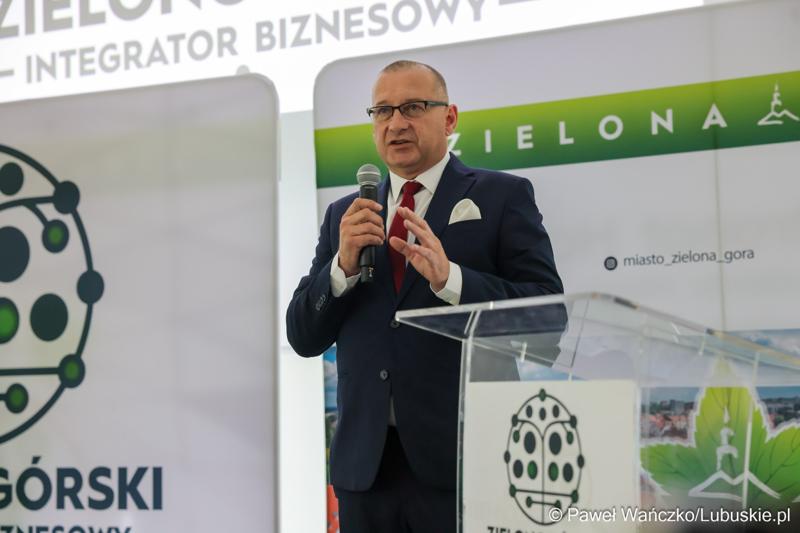 6 maja 2025 r. w Parku Technologii Kosmicznych w Zielonej Górze-Nowym Kisielinie został powołany do życia Zielonogórski Integrator Biznesowy – platforma współpracy między miastem a przedsiębiorcami i środowiskiem naukowym.