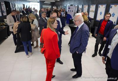 6 maja 2025 r. w Parku Technologii Kosmicznych w Zielonej Górze-Nowym Kisielinie został powołany do życia Zielonogórski Integrator Biznesowy – platforma współpracy między miastem a przedsiębiorcami i środowiskiem naukowym.
