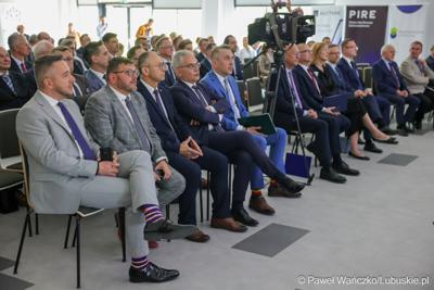 6 maja 2025 r. w Parku Technologii Kosmicznych w Zielonej Górze-Nowym Kisielinie został powołany do życia Zielonogórski Integrator Biznesowy – platforma współpracy między miastem a przedsiębiorcami i środowiskiem naukowym.
