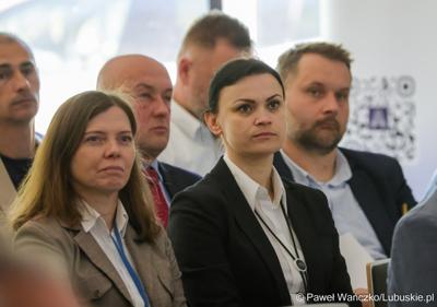 6 maja 2025 r. w Parku Technologii Kosmicznych w Zielonej Górze-Nowym Kisielinie został powołany do życia Zielonogórski Integrator Biznesowy – platforma współpracy między miastem a przedsiębiorcami i środowiskiem naukowym.
