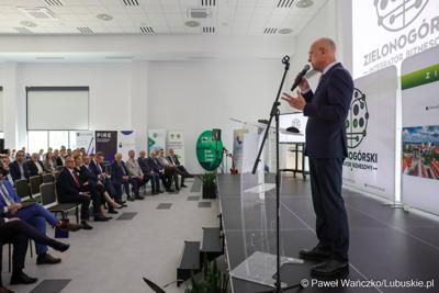 6 maja 2025 r. w Parku Technologii Kosmicznych w Zielonej Górze-Nowym Kisielinie został powołany do życia Zielonogórski Integrator Biznesowy – platforma współpracy między miastem a przedsiębiorcami i środowiskiem naukowym.
