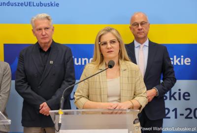 Uczestnicy konferencji prasowej w Urzędzie Marszałkowskim Województwa Lubuskiego