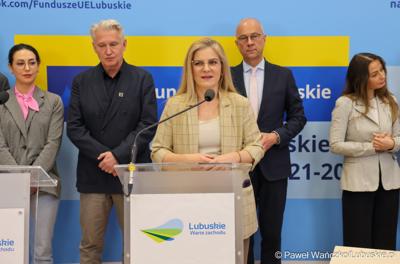 Uczestnicy konferencji prasowej w Urzędzie Marszałkowskim Województwa Lubuskiego
