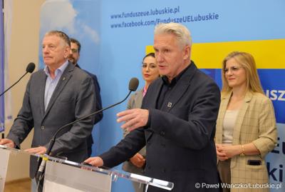 Uczestnicy konferencji prasowej w Urzędzie Marszałkowskim Województwa Lubuskiego
