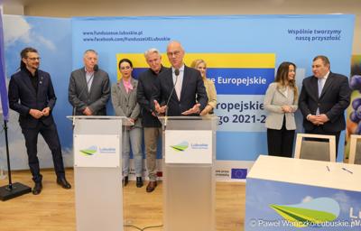 Uczestnicy konferencji prasowej w Urzędzie Marszałkowskim Województwa Lubuskiego