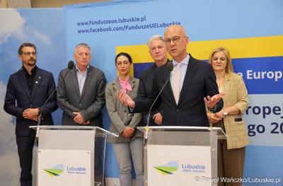 Uczestnicy konferencji prasowej w Urzędzie Marszałkowskim Województwa Lubuskiego
