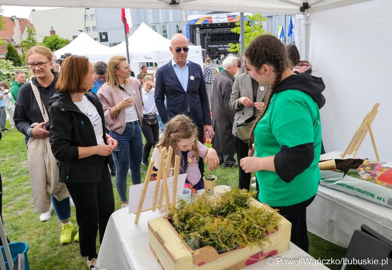 Piknik Funduszy Europejskich 2025 w Zielonej Górze na pl. Teatralnym w Zielonej Górze