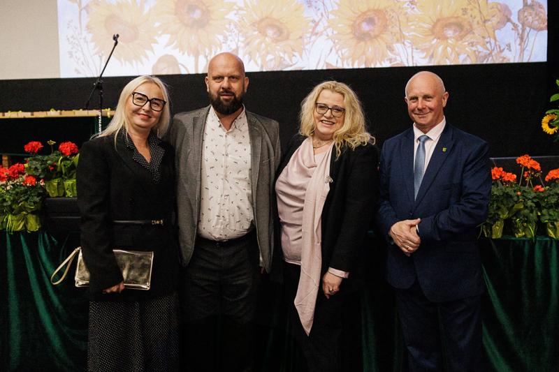 W sobotę, 17 maja 2025 roku, w Świebodzińskim Domu Kultury odbyła się uroczysta Gala Finałowa pierwszej edycji konkursu „Sołtys Roku 2025”, zorganizowanego przez Departament Programów Rozwoju Obszarów Wiejskich Urzędu Marszałkowskiego Województwa Lubuskiego.