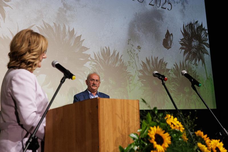 W sobotę, 17 maja 2025 roku, w Świebodzińskim Domu Kultury odbyła się uroczysta Gala Finałowa pierwszej edycji konkursu „Sołtys Roku 2025”, zorganizowanego przez Departament Programów Rozwoju Obszarów Wiejskich Urzędu Marszałkowskiego Województwa Lubuskiego.