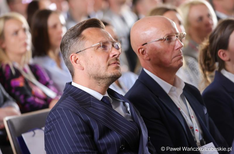 Uczestnicy dwudniowej Konferencji Polska Strefa Inwestycji 2025 – Forum Gospodarcze K-S-SSE, w Pałacu w Mierzęcinie