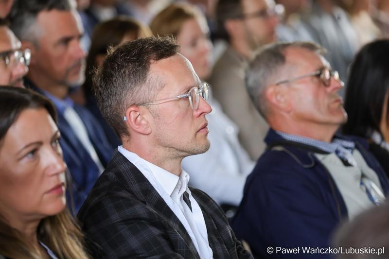 Uczestnicy dwudniowej Konferencji Polska Strefa Inwestycji 2025 – Forum Gospodarcze K-S-SSE, w Pałacu w Mierzęcinie
