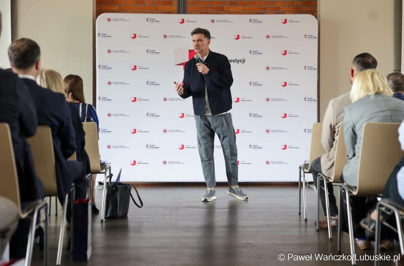 Uczestnicy dwudniowej Konferencji Polska Strefa Inwestycji 2025 – Forum Gospodarcze K-S-SSE, w Pałacu w Mierzęcinie