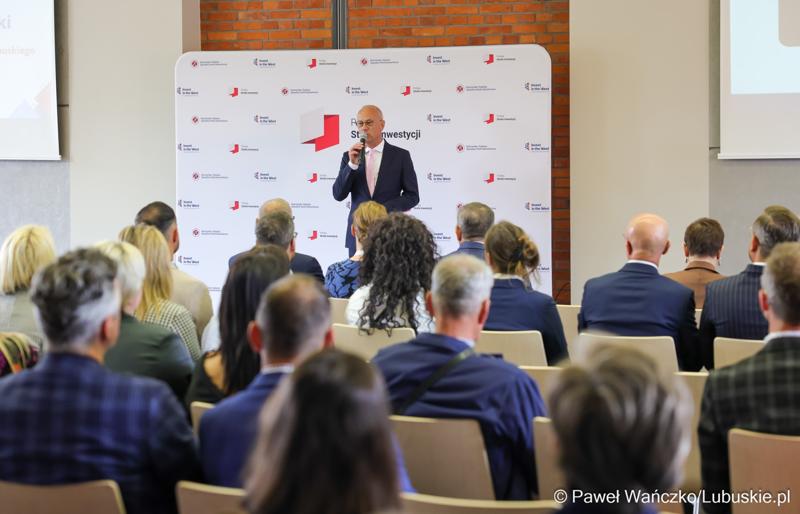 Uczestnicy dwudniowej Konferencji Polska Strefa Inwestycji 2025 – Forum Gospodarcze K-S-SSE, w Pałacu w Mierzęcinie