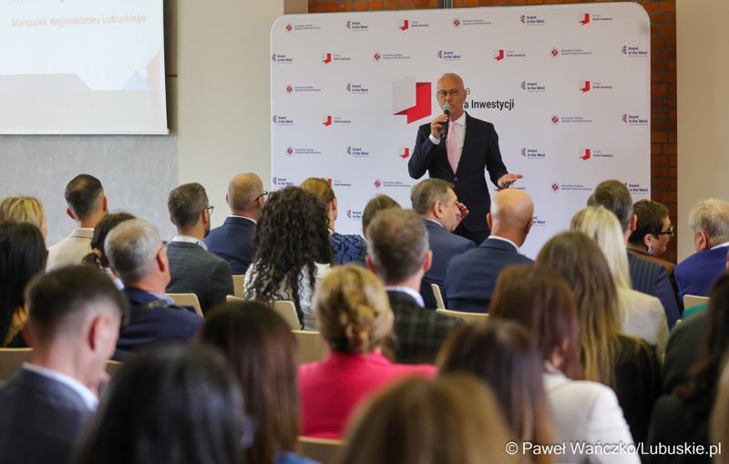 Uczestnicy dwudniowej Konferencji Polska Strefa Inwestycji 2025 – Forum Gospodarcze K-S-SSE, w Pałacu w Mierzęcinie