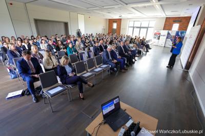 Uczestnicy dwudniowej Konferencji Polska Strefa Inwestycji 2025 – Forum Gospodarcze K-S-SSE, w Pałacu w Mierzęcinie
