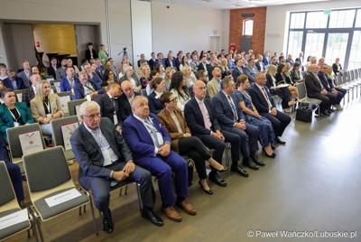 Uczestnicy dwudniowej Konferencji Polska Strefa Inwestycji 2025 – Forum Gospodarcze K-S-SSE, w Pałacu w Mierzęcinie
