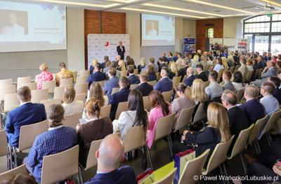 Uczestnicy dwudniowej Konferencji Polska Strefa Inwestycji 2025 – Forum Gospodarcze K-S-SSE, w Pałacu w Mierzęcinie
