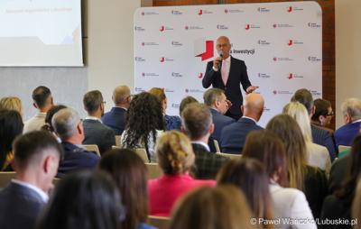 Uczestnicy dwudniowej Konferencji Polska Strefa Inwestycji 2025 – Forum Gospodarcze K-S-SSE, w Pałacu w Mierzęcinie
