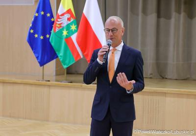 Życzenia z okazji Dnia Samorządu Terytorialnego złożył marszałek województwa lubuskiego Marcin Jabłoński.

